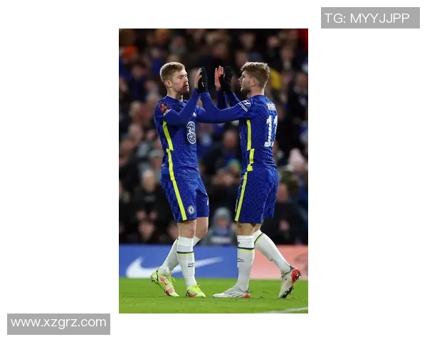 足总杯激战：拜仁与尤文图斯战平引发全场热烈反响精彩集锦回顾